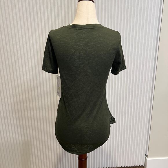 ATHLETA Women's Breezy Scoop V Tee Size XXS In Olive - Picture 3 of 11